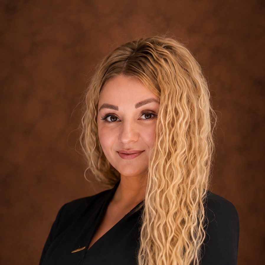 Anna Vansovych – tehničar za nokte, Queens Centar Rijeka